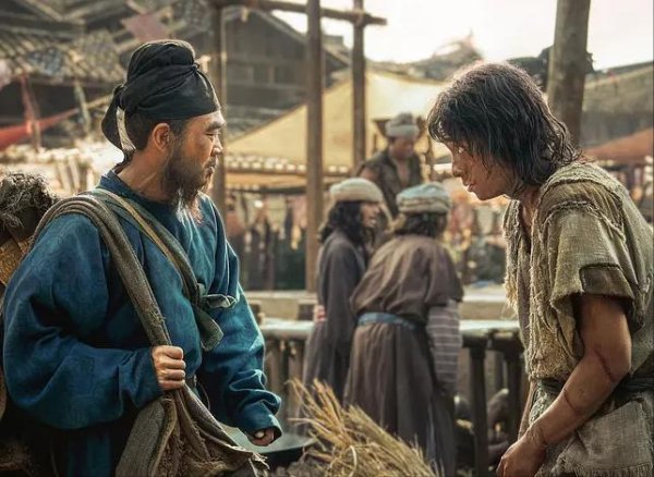 同翔网 《长安的荔枝》票房破5亿，3人升咖，2人拉胯，1人翻红，他被骂惨